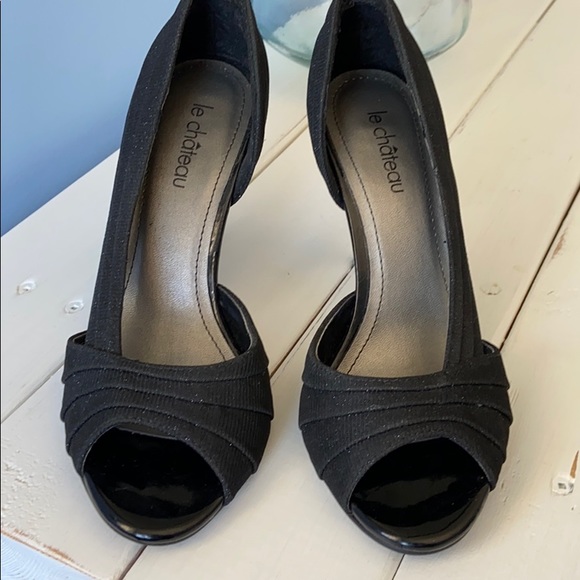 Black Heels - Picture 2 of 3